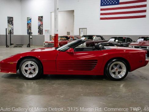 Used 1989 Chevrolet Corvette Convertible RWD image 4