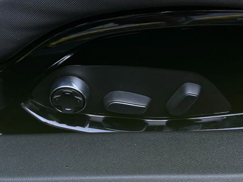 Used 2023 Chevrolet Corvette Stingray Premium Conv image 95