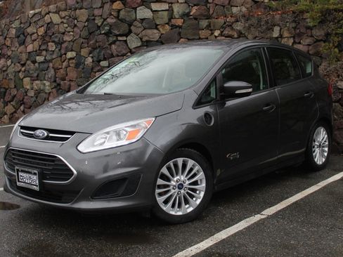 Used 2017 Ford C-MAX Energi SE w/ Cold Weather Package FWD image 2