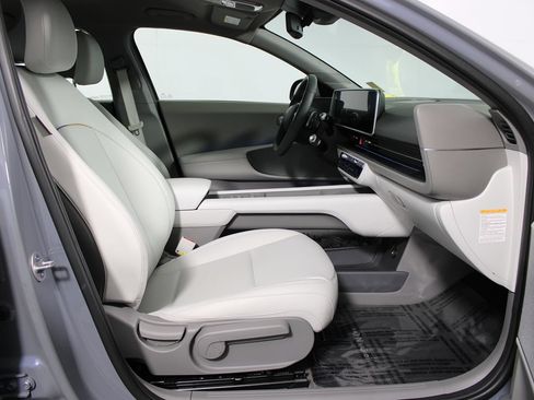 Used 2023 Hyundai Ioniq 6 SEL RWD image 10