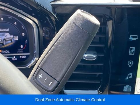 Used 2023 Chevrolet Silverado 1500 LT AWD/4WD image 12