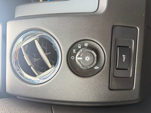 Used 2014 Ford F150 XLT w/ Equipment Group 302A Luxury AWD/4WD image 23