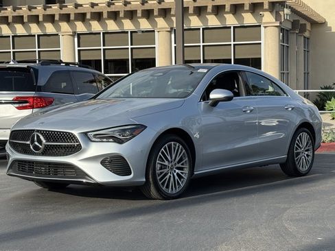 Used 2026 Mercedes-Benz CLA 250 image 4