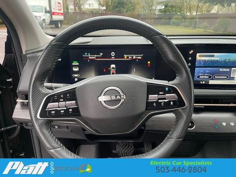 Used 2023 Nissan Ariya AWD image 28