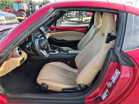 Used 2017 MAZDA MX-5 Miata RF Grand Touring RWD image 15