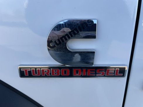 Used 2017 RAM 4500 Tradesman w/ Chrome Appearance Group image 16