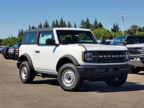 New 2026 Ford Bronco 2-Door AWD/4WD image 1