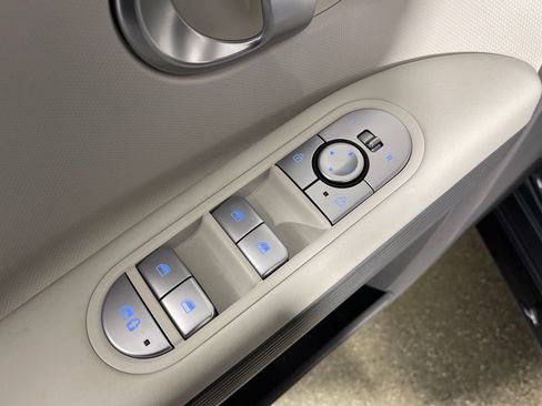Certified 2024 Hyundai Ioniq 5 SEL RWD image 18