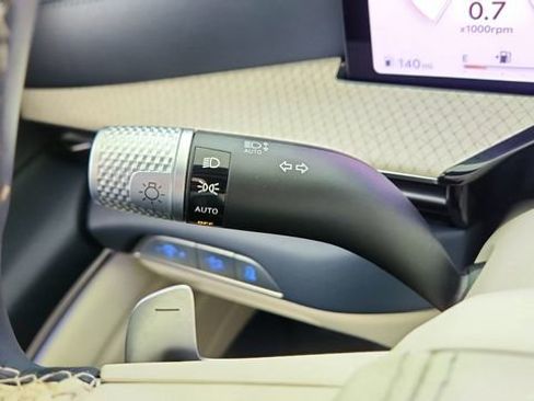 Used 2025 Genesis GV80 3.5T Prestige image 43