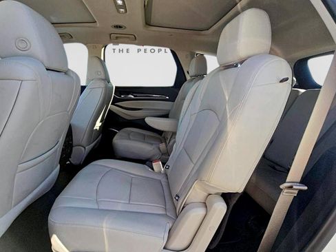 Used 2021 Buick Enclave Essence w/ Sport Touring Edition image 9