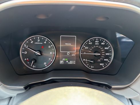 Certified 2025 Subaru Outback Limited AWD/4WD image 14