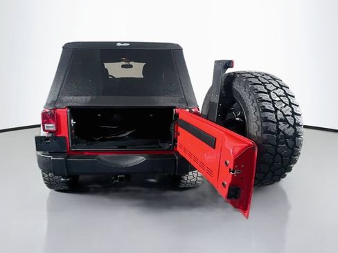 Used 2018 Jeep Wrangler Unlimited Sport S AWD/4WD image 27