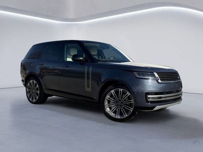 New 2025 Land Rover Range Rover SE