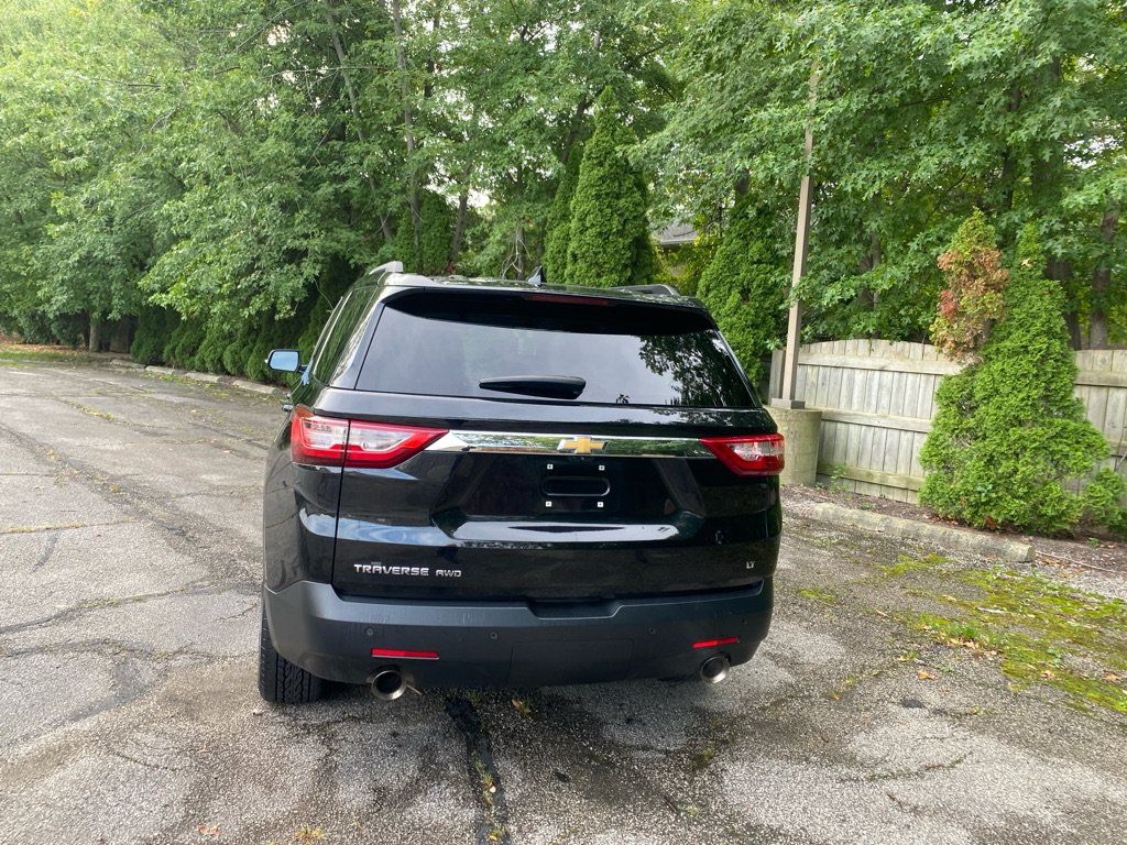 Used 2019 Chevrolet Traverse LT w/ LT Premium Package AWD/4WD image 4