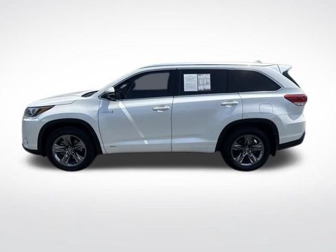 Used 2018 Toyota Highlander Limited Platinum AWD/4WD image 2