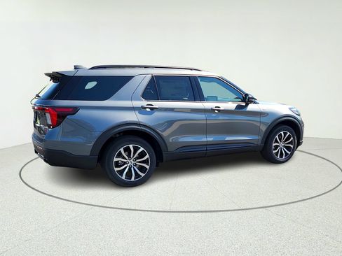 New 2026 Ford Explorer ST-Line AWD/4WD image 9