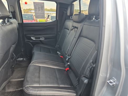 Used 2024 Ford Ranger Lariat w/ Trailer Tow Package image 18