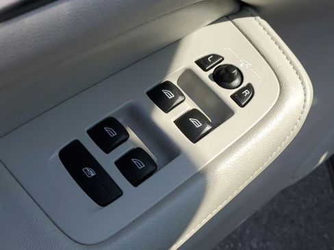 Used 2024 Volvo S60 B5 Core image 22