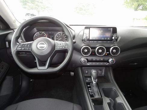 New 2025 Nissan Sentra S image 11