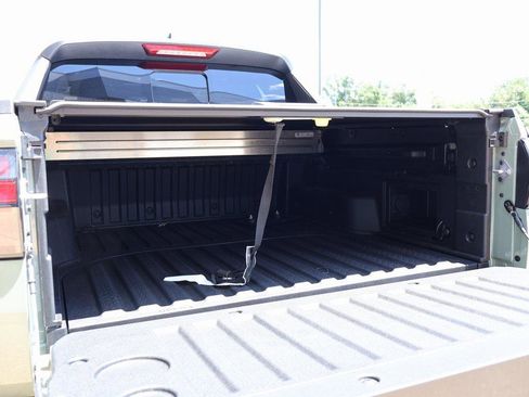 New 2025 Hyundai Santa Cruz Limited image 16