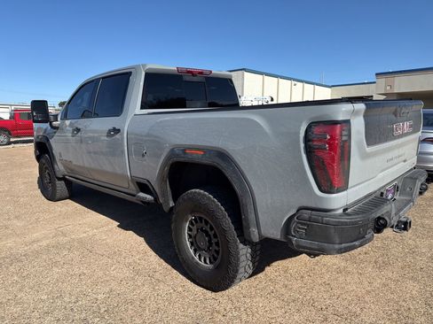 Used 2025 GMC Sierra 2500 AT4X w/ AT4X AEV Edition image 5