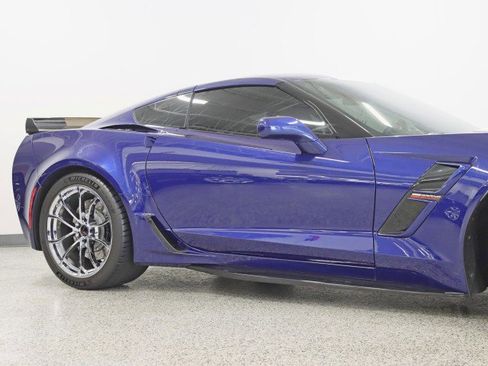 Used 2017 Chevrolet Corvette Grand Sport image 3