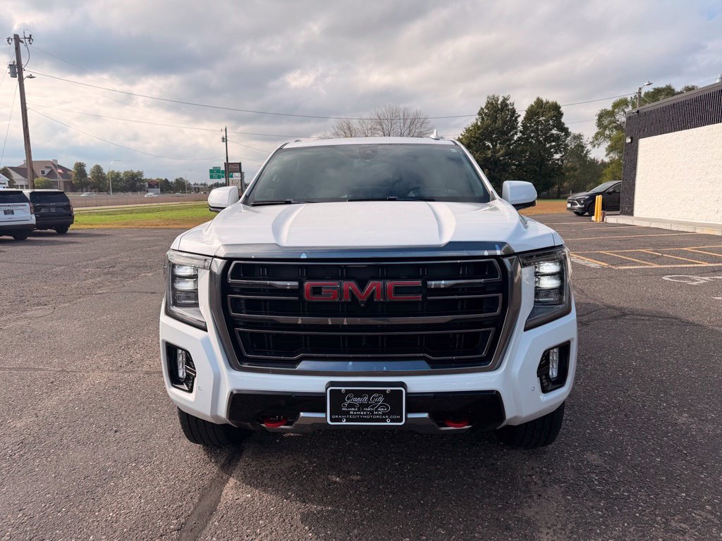 Used 2021 GMC Yukon XL AT4 w/ AT4 Premium Plus Package AWD/4WD image 12