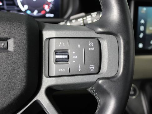 Used 2024 Land Rover Defender 110 X-Dynamic SE AWD/4WD image 17