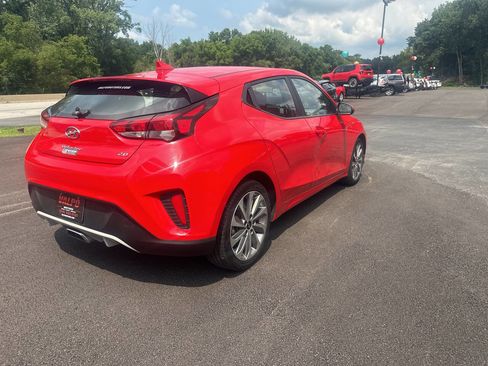 Used 2019 Hyundai Veloster 2.0 image 7