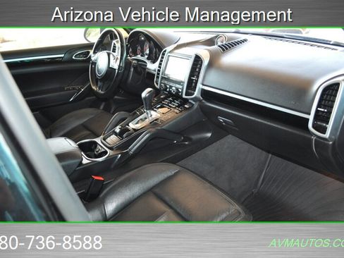 Used 2014 Porsche Cayenne S AWD/4WD image 18