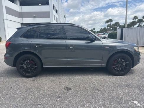 Used 2017 Audi SQ5 Premium Plus w/ Technology Package AWD/4WD image 2