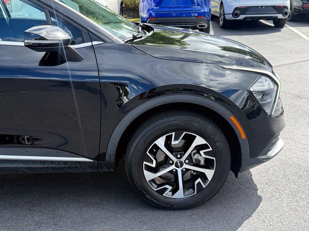 Used 2023 Kia Sportage EX AWD/4WD image 11