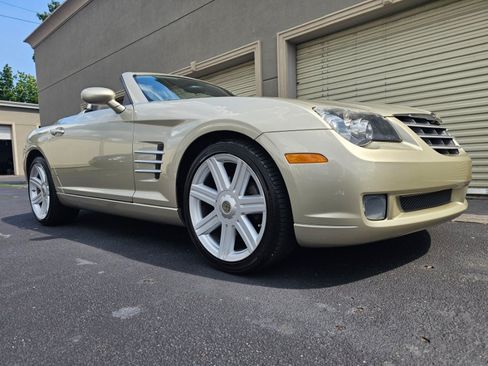 Used 2008 Chrysler Crossfire Limited RWD image 26