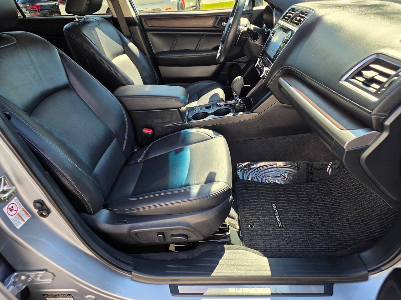 Used 2019 Subaru Outback 2.5i Limited AWD/4WD image 21