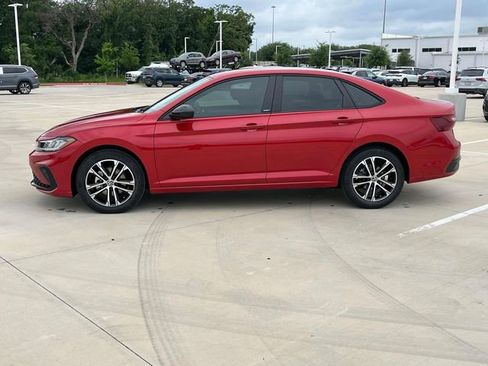 New 2025 Volkswagen Jetta Sport image 9