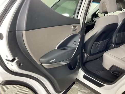 Used 2017 Hyundai Santa Fe Sport FWD image 22