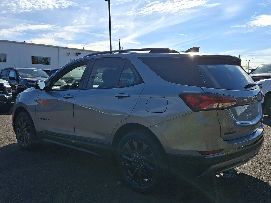 Certified 2023 Chevrolet Equinox RS AWD/4WD image 4
