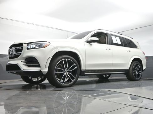 Used 2021 Mercedes-Benz GLS 580 GLS 580 image 36