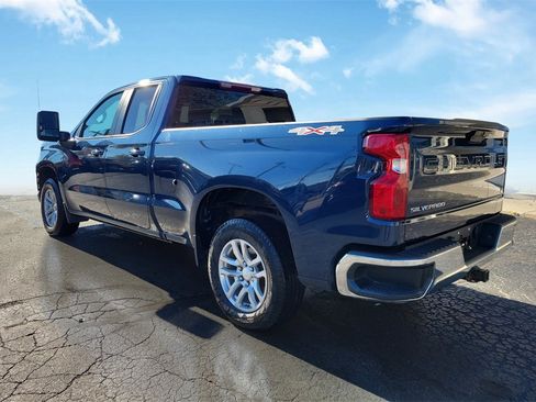 Used 2021 Chevrolet Silverado 1500 LT image 3