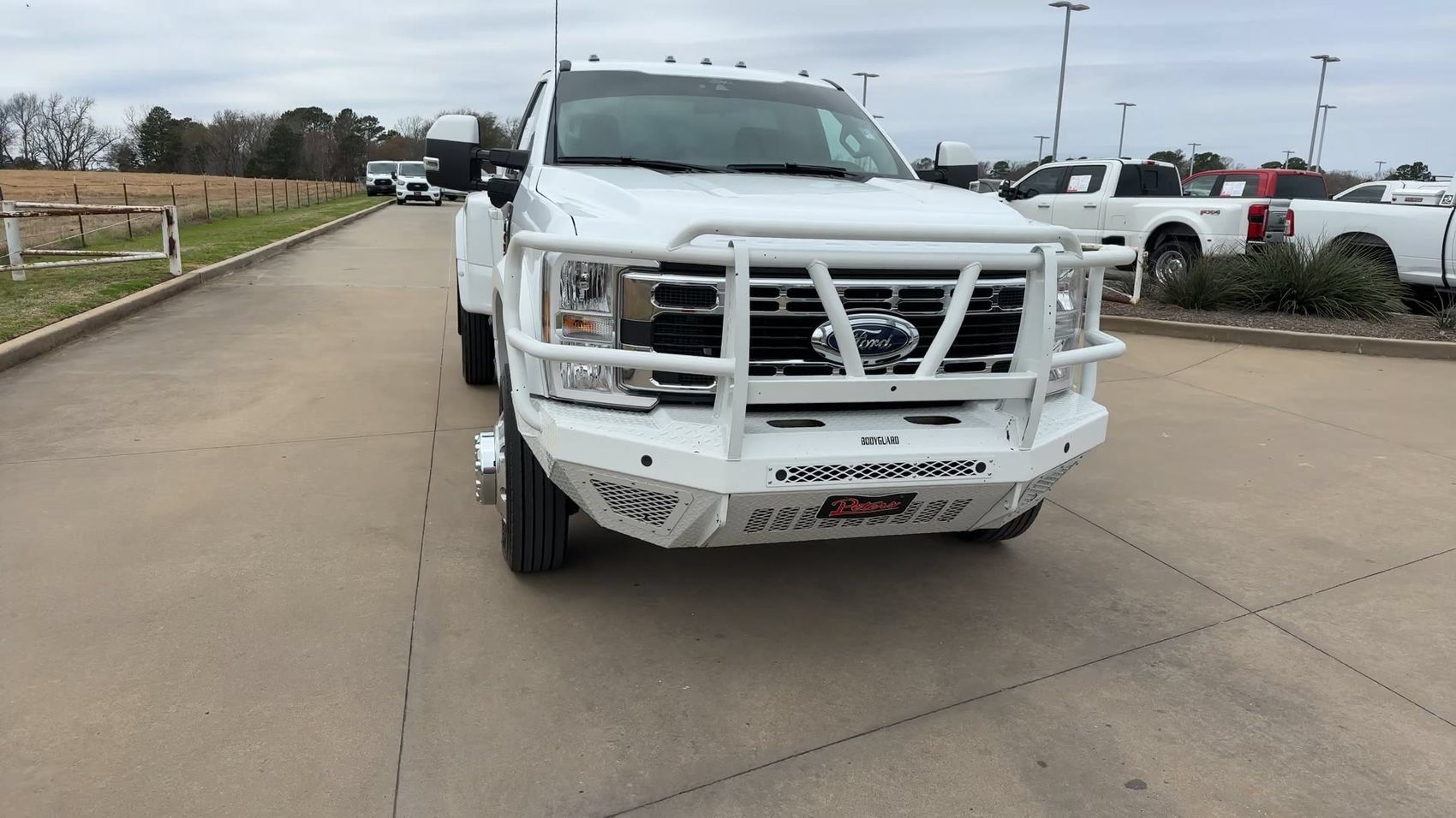 Used 2025 Ford F450 XLT w/ 360-Degree Camera Package AWD/4WD image 3