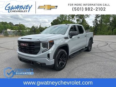 Used 2024 GMC Sierra 1500 Pro w/ Graphite Edition