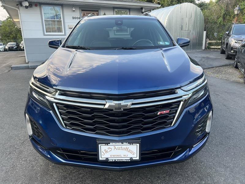 Used 2023 Chevrolet Equinox RS AWD/4WD image 2