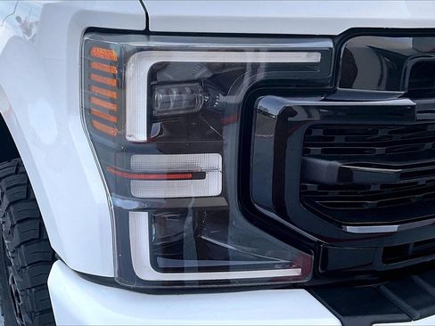 Used 2020 Ford F250 Lariat image 31