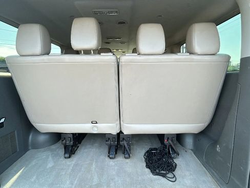 Used 2014 Nissan NV 3500 SL w/ Technology Package RWD image 15