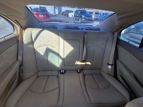Used 2009 Mercedes-Benz E 350 Sedan w/ Premium 1 Pkg image 17