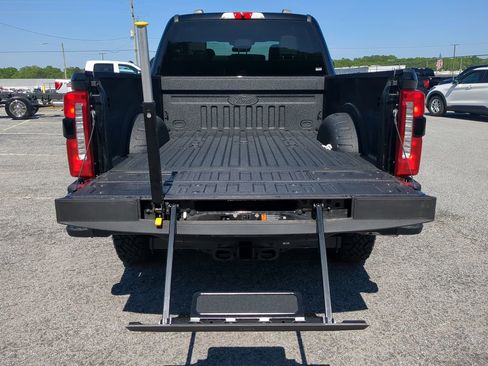 New 2026 Ford F250 XLT w/ XLT Premium Package AWD/4WD image 11