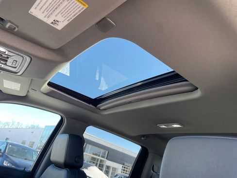 Used 2022 Chevrolet Silverado 1500 LTZ w/ LTZ Premium Package image 10