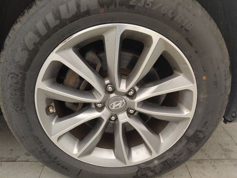 Used 2018 Hyundai Santa Fe SE FWD image 31