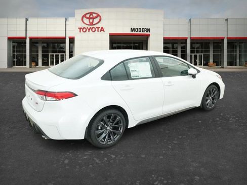 New 2026 Toyota Corolla SE FWD image 18