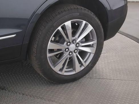 Used 2022 Cadillac XT5 Premium Luxury AWD/4WD image 14